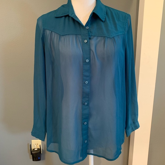 American Eagle Outfitters Blouse~Size Medium - Picture 1 of 5